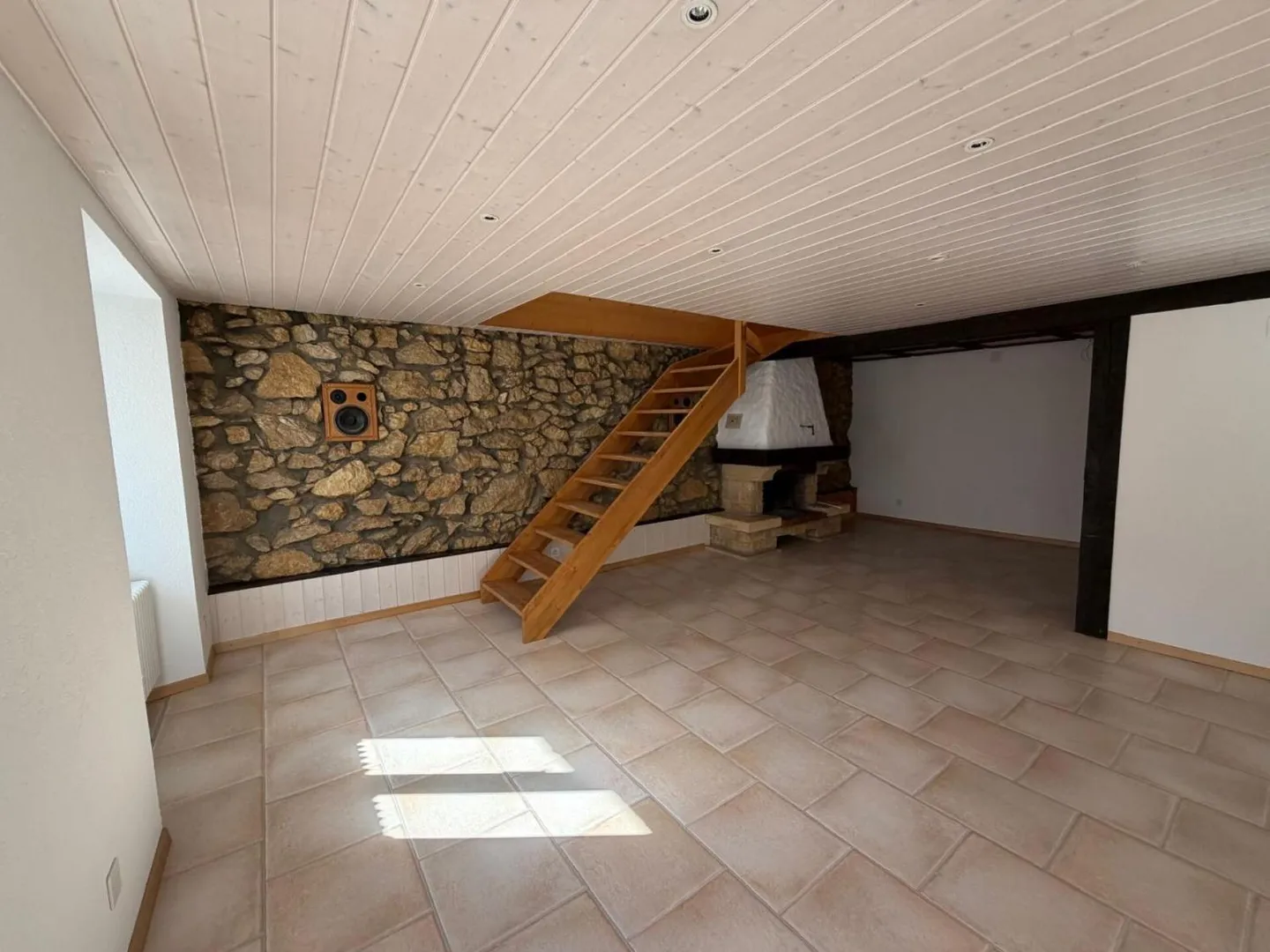 Charmantes Duplex in Sankt-Imier - Foto 2 von 9