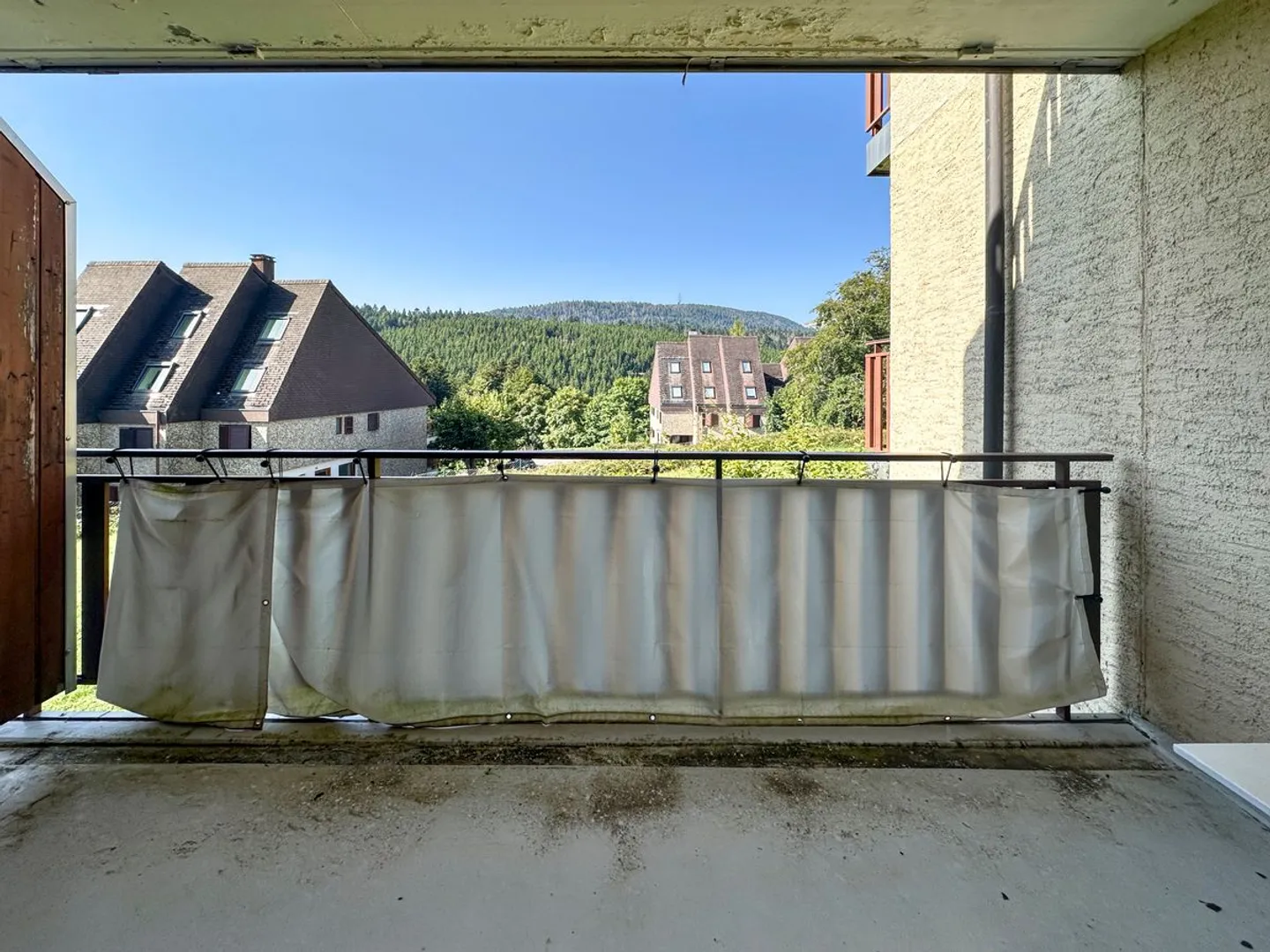 2.5 Room Apartment in Saint-Cergue - Yield 3.85% - Photo 2 of 3