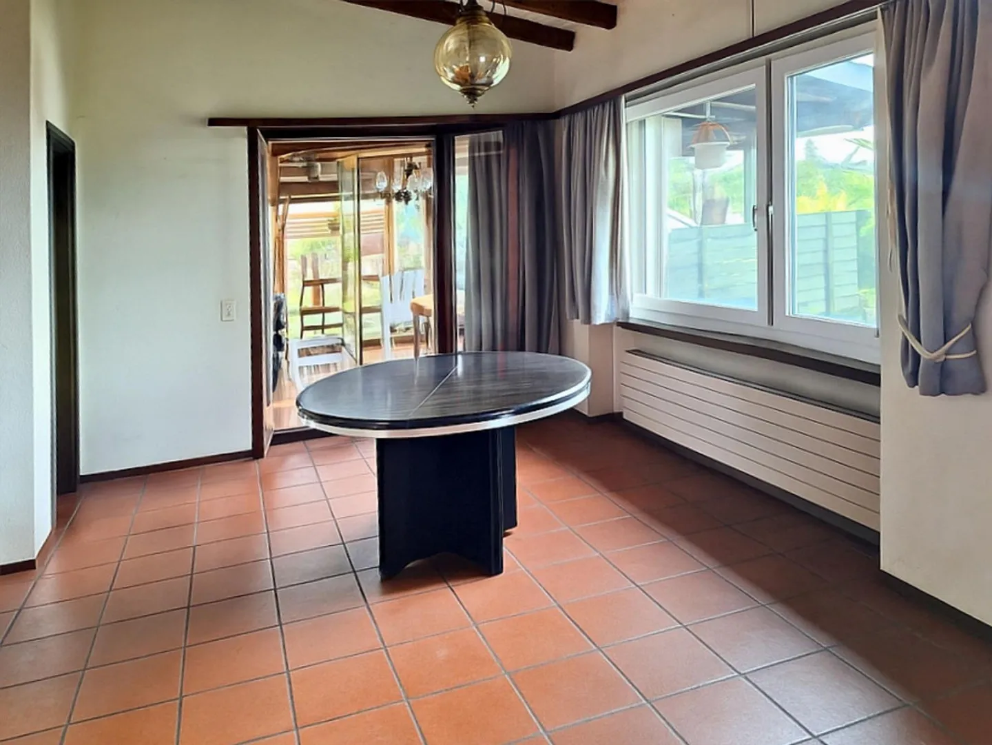 Villa con charme, con piscina e vista aperta - Foto 3 di 13