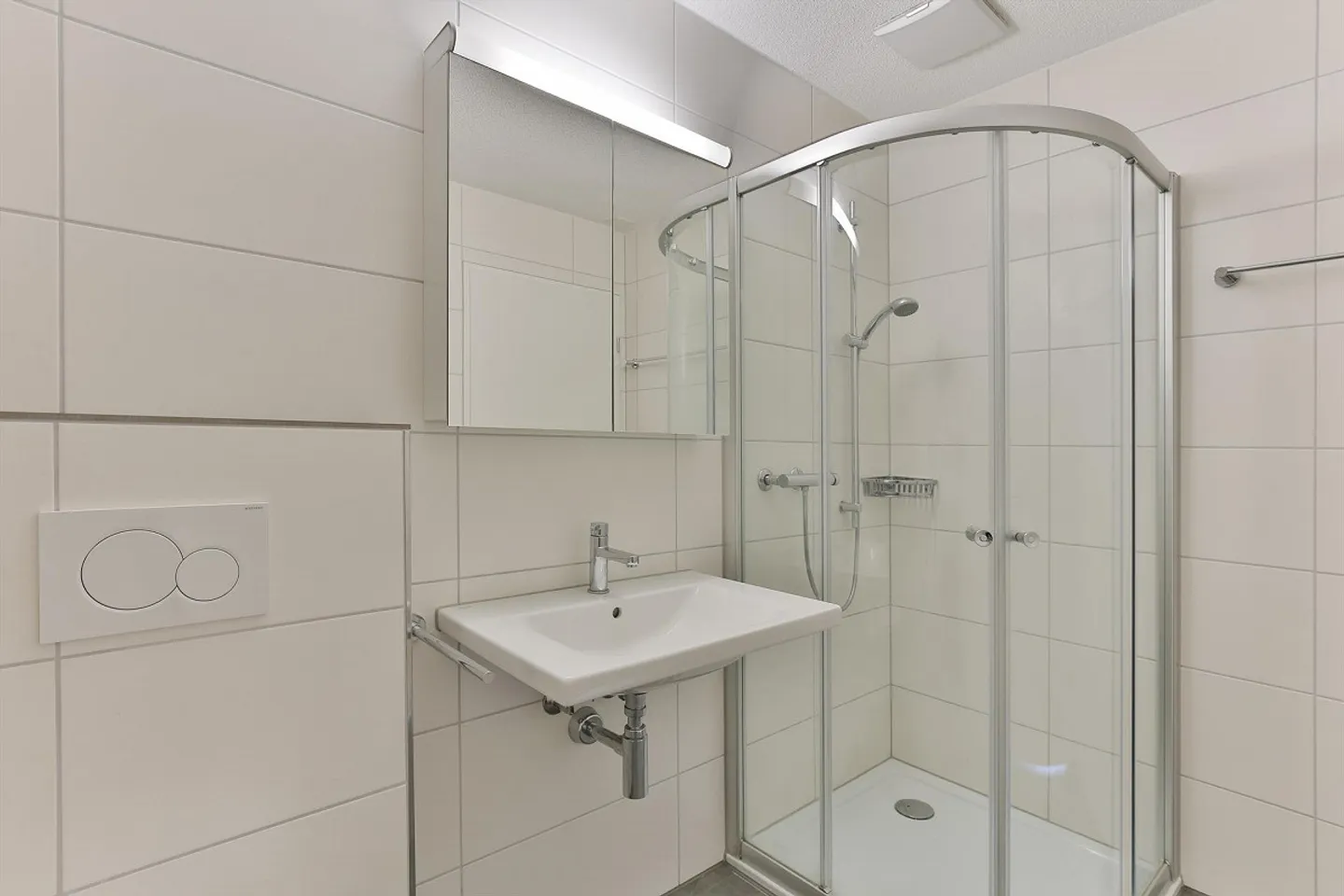 Spacious 2.5-room apartment in a quiet location! - Photo 5 of 11