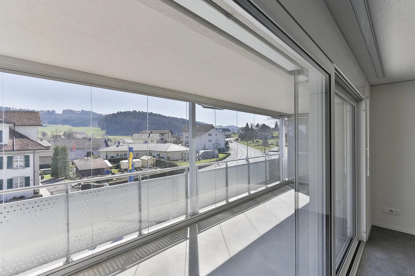 Spacious 2.5-room apartment in a quiet location! - Photo 7 of 11