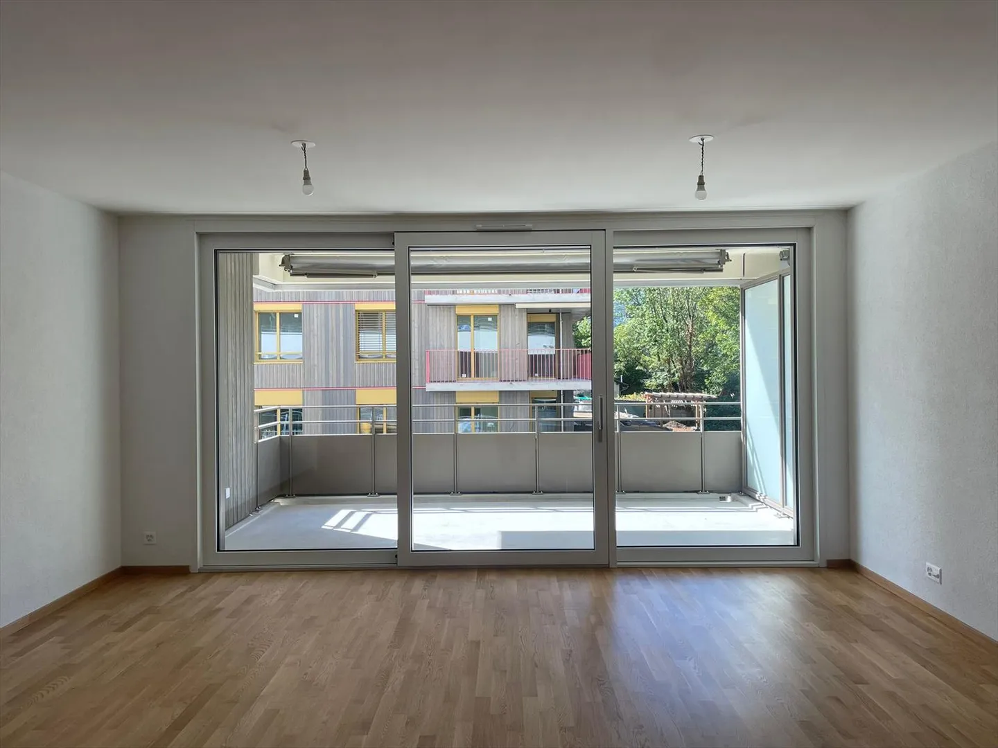 5-room apartment - Photo 2 of 10