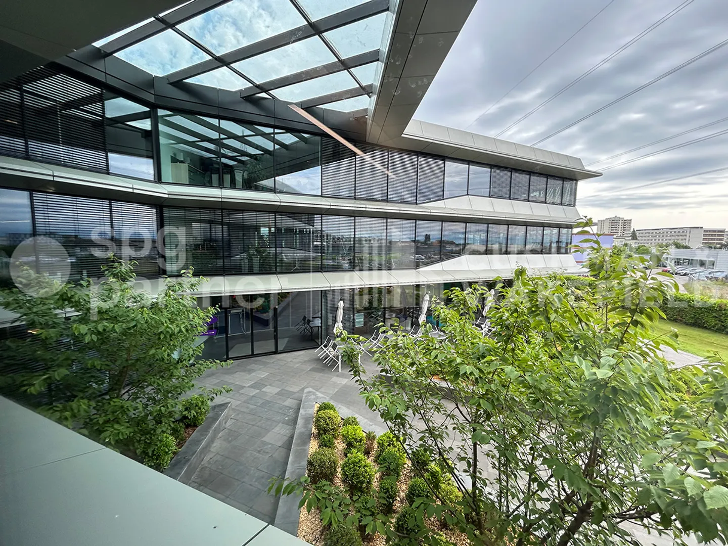 Plug & Play Offices in a Prestigious Building in Terre Bonne Nyon - Photo 13 of 13