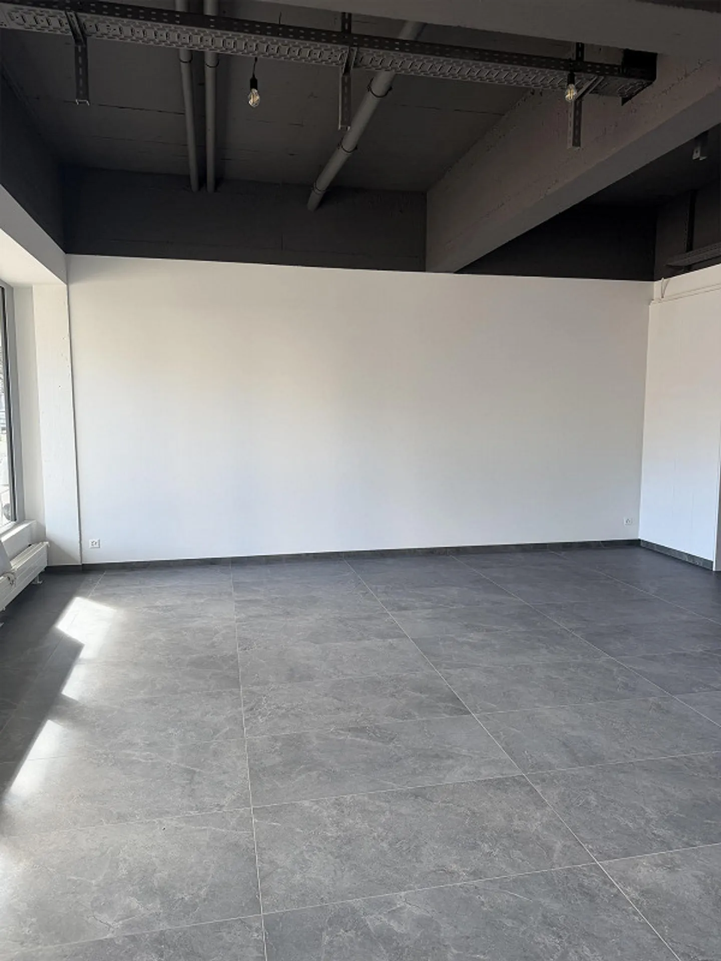 Gewerberaum mit Lagerfläche - Foto 3 von 5