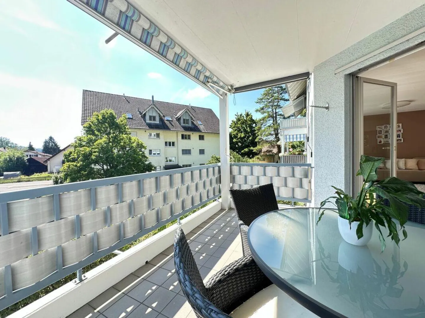 Well-maintained and bright 4.5-room apartment with elevator - Photo 4 of 11