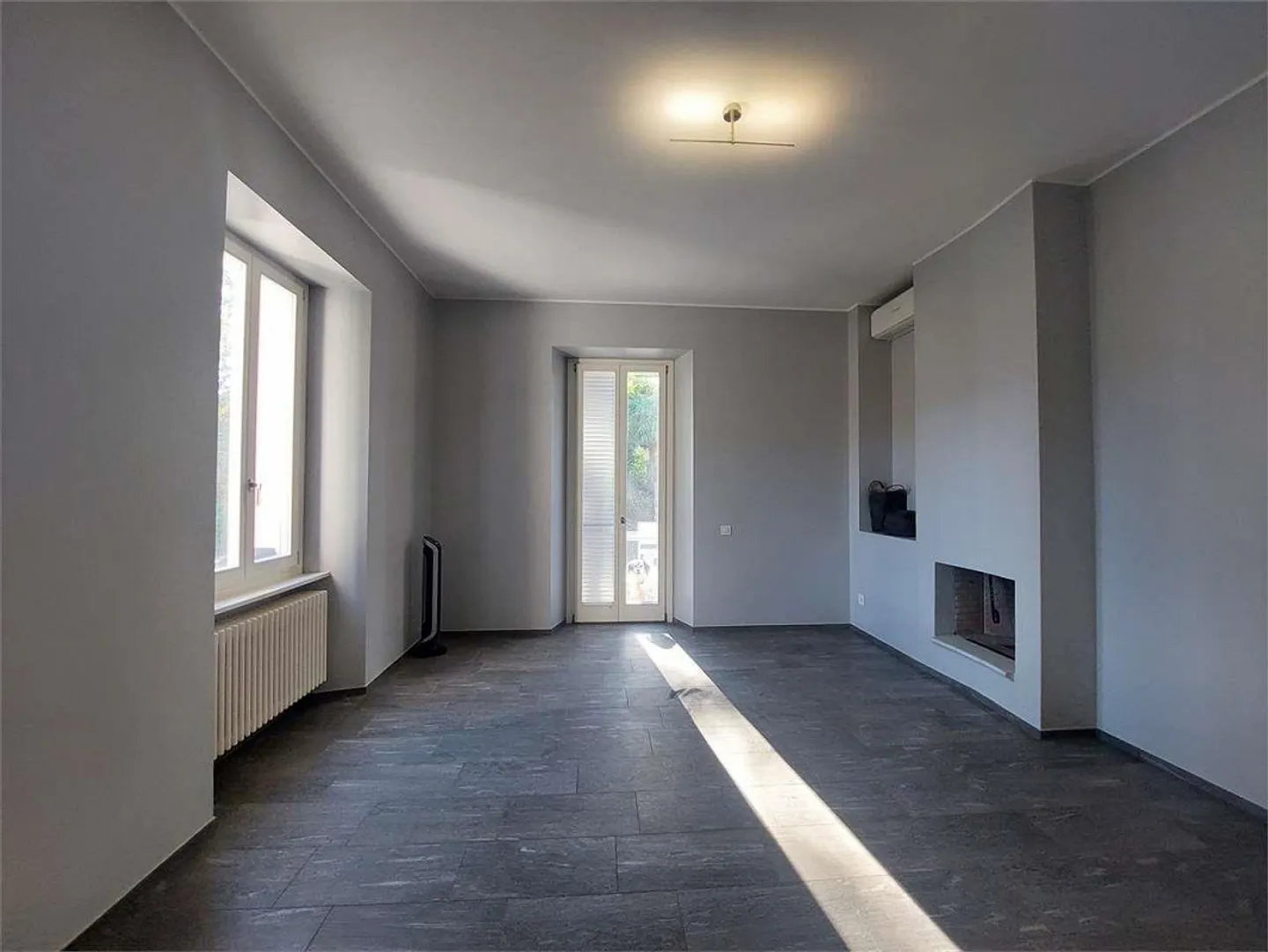 2441_Vacallo, grande casa signorile ristrutturata - Foto 13 di 13
