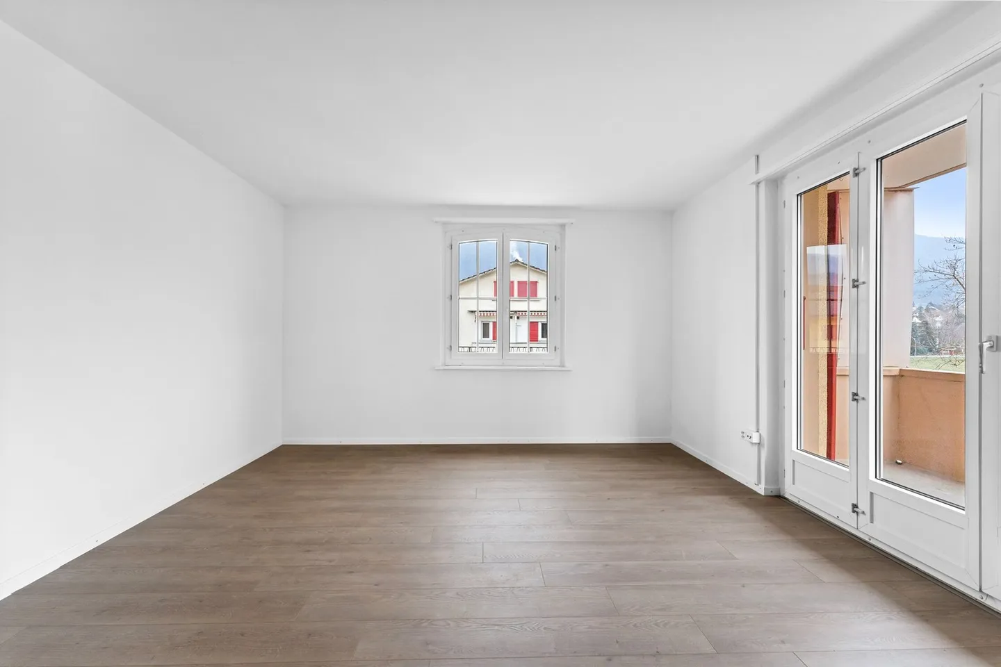 Grosszügige Wohnung in ruhiger Lage - Foto 2 von 12