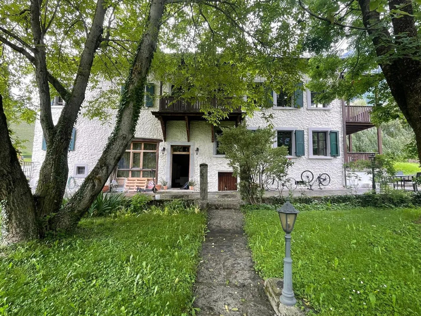 Single house for sale - Photo 1 of 22