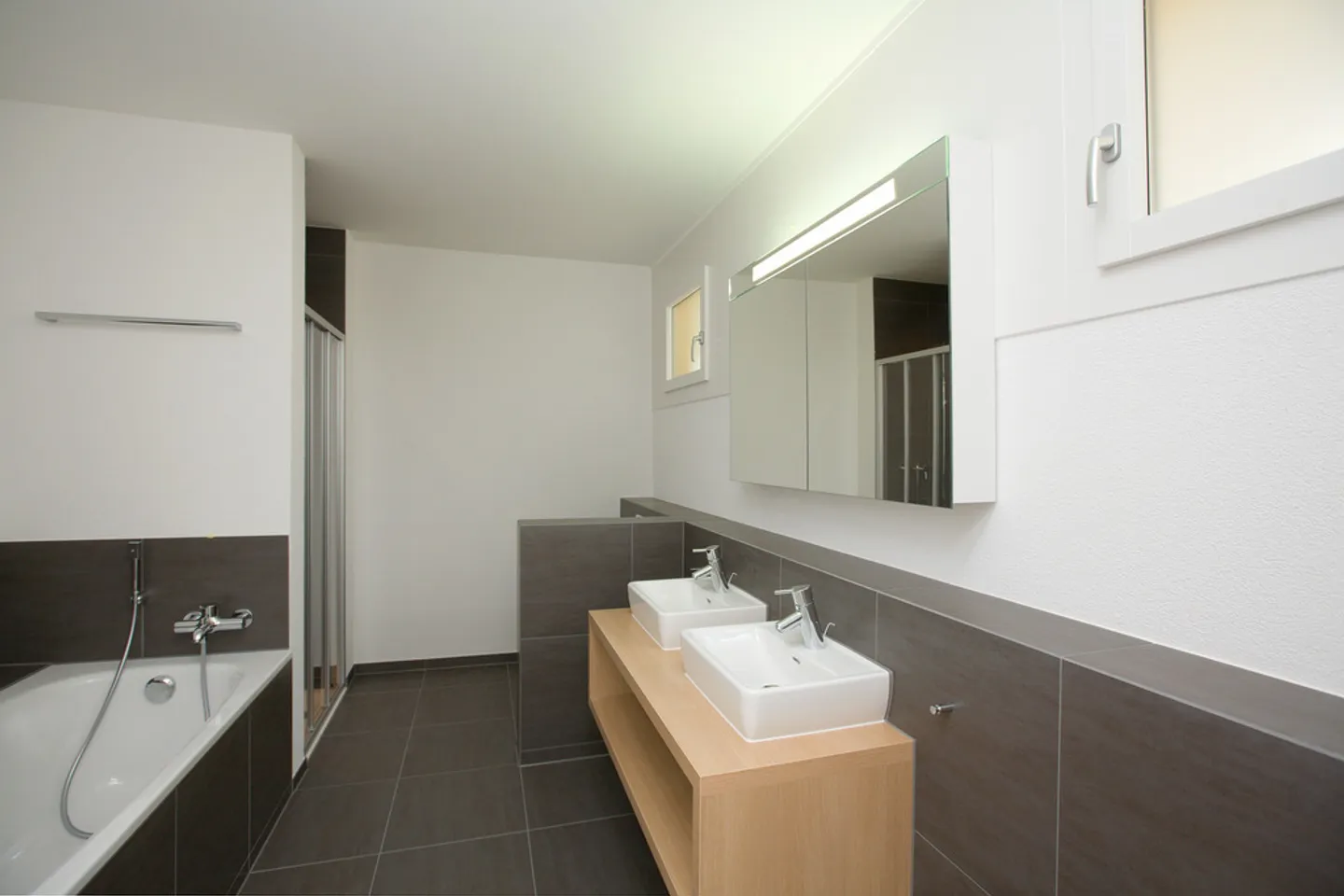 Appartamento luminoso con posizione vantaggiosa - Foto 2 di 6