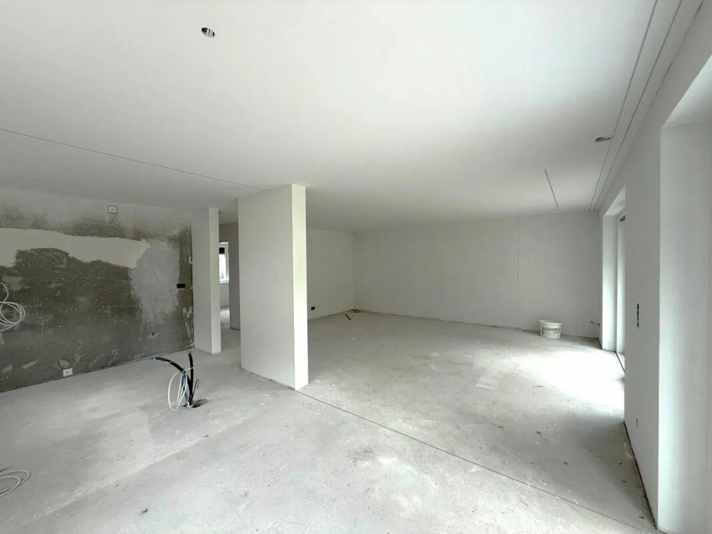 Drei 5.5 Zimmer Wohnhaus - charmant, naturnah, individuell - Foto 5 von 15