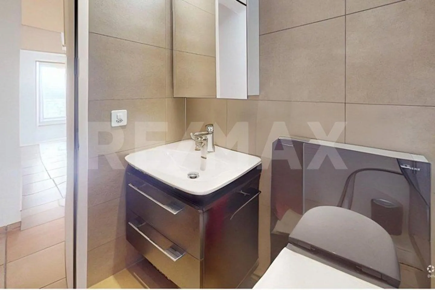 Appartement de 5,5 pièces avec beaucoup de lumière, de grands espaces extérieurs et des finitions de haute qualité - Photo 13 sur 13