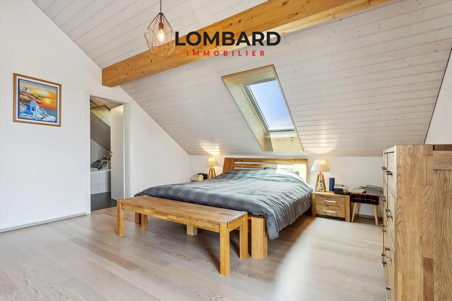 Geräumiges Dachgeschoss mit 4,5 Zimmern und Blick auf den See - Foto 4 von 12