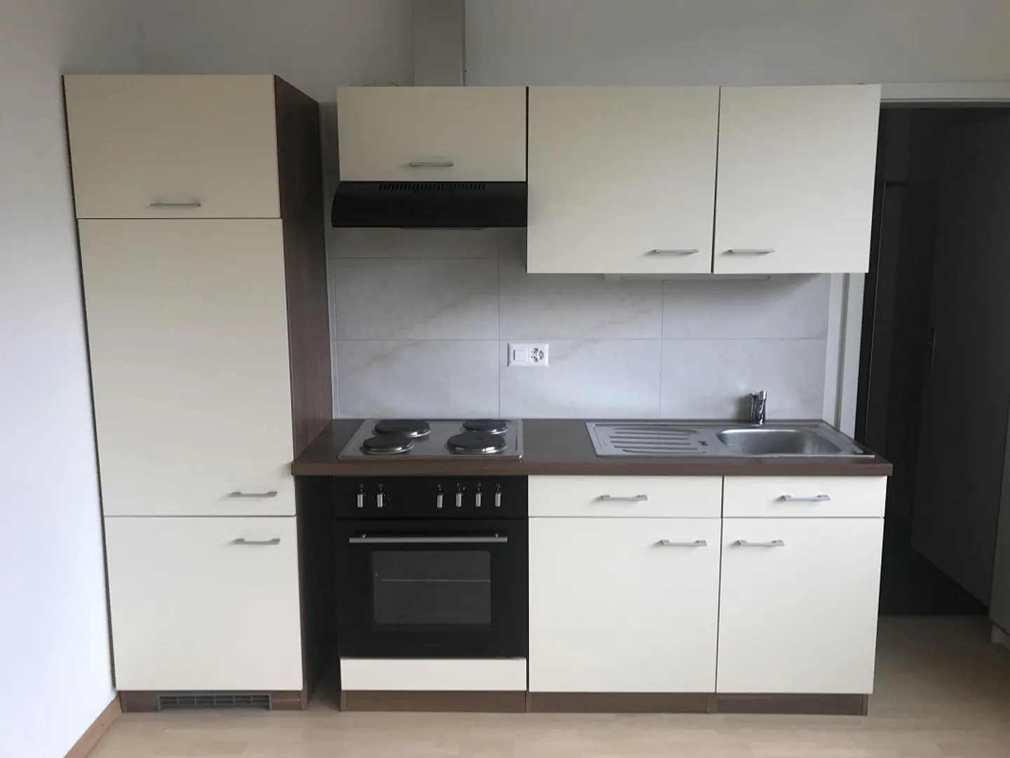 Studio lumineux avec cuisine et WC/douche séparés 40.36 m² - Photo 6 sur 7