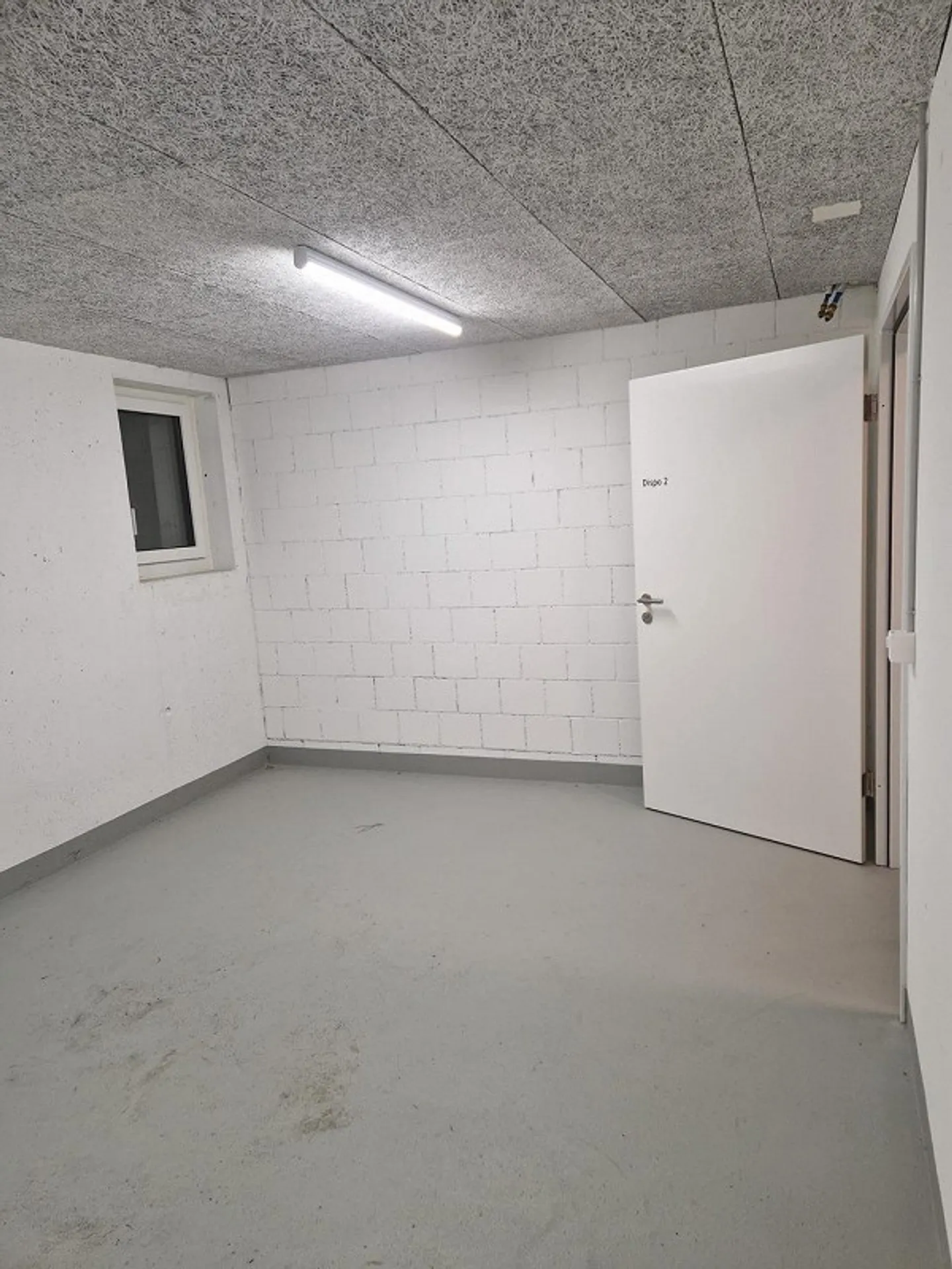 Geräumiger Disporaum in ruhiger Lage - Foto 1 von 6