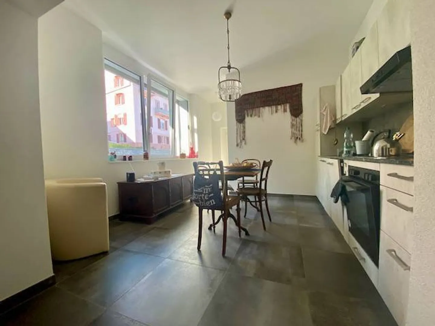 2-room apartment - Photo 2 of 7