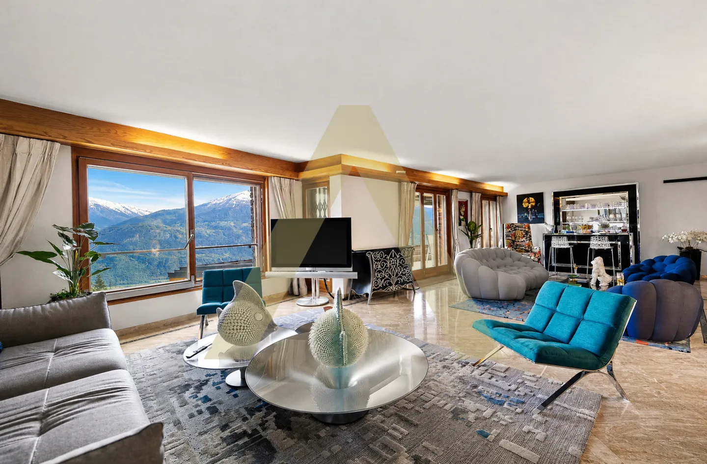 Exclusive chalet with panoramic view - Photo 4 of 14