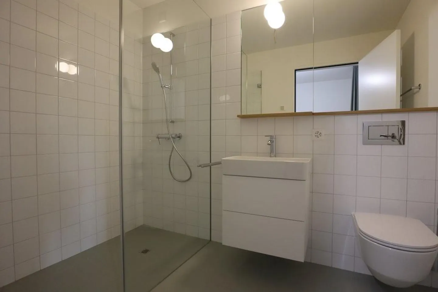 Appartamento moderno e luminoso dopo la prima occupazione - Foto 3 di 6