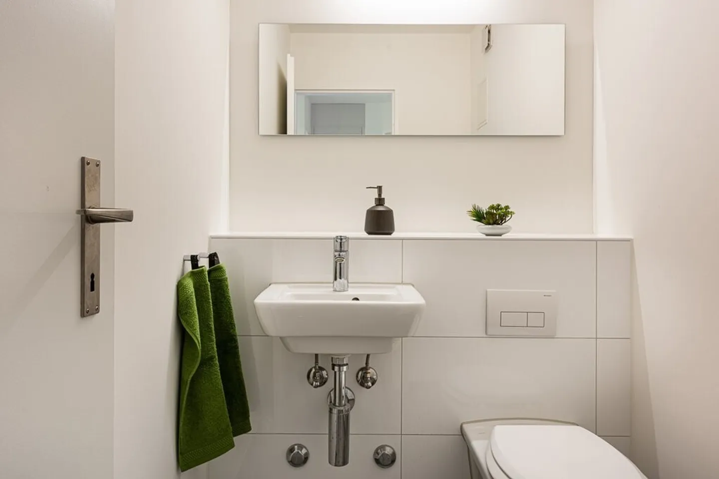 Visit - Move In - Feel Good - Photo 6 of 7