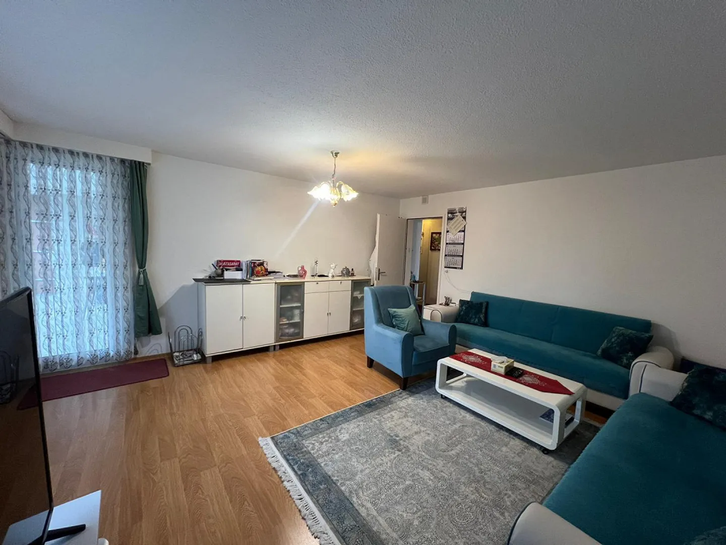 Confort sur 84 m² – Appartement 4.5 pièces dans un emplacement central - Photo 2 sur 14