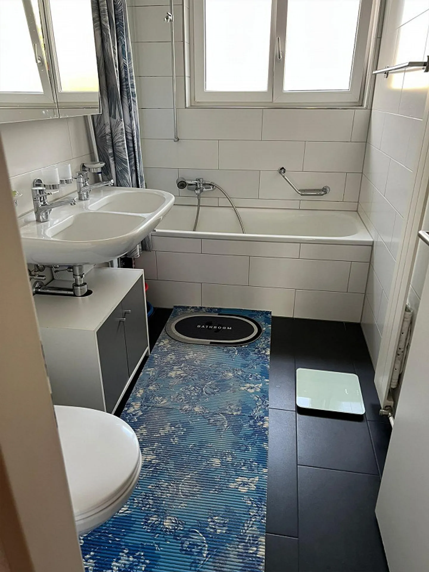 Confort sur 84 m² – Appartement 4.5 pièces dans un emplacement central - Photo 4 sur 14