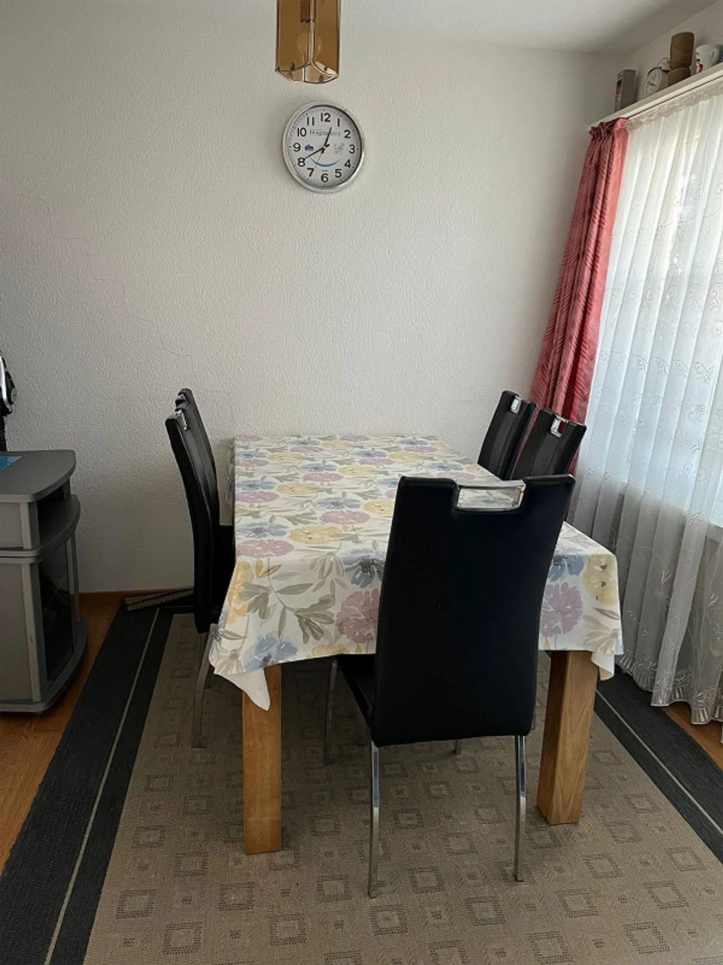 Confort sur 84 m² – Appartement 4.5 pièces dans un emplacement central - Photo 5 sur 14