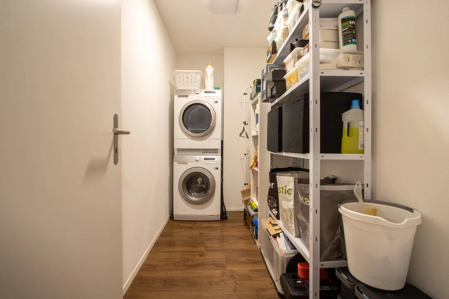 Moderne 2,5-Zimmer-Wohnung in Erlach - Foto 8 von 9