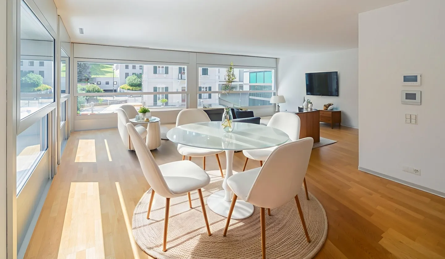 Luxury and comfort in a privileged location! - Photo 2 of 4