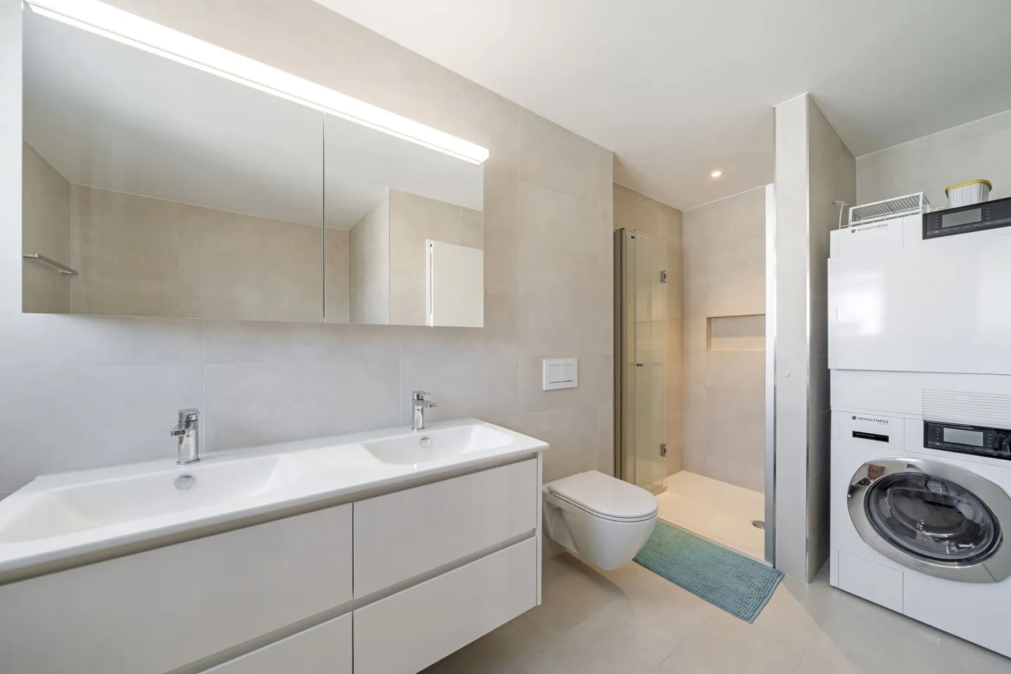 TOP Appartement en Attique de 4,5 pièces avec beaucoup de soleil et vue panoramique - Photo 10 sur 17