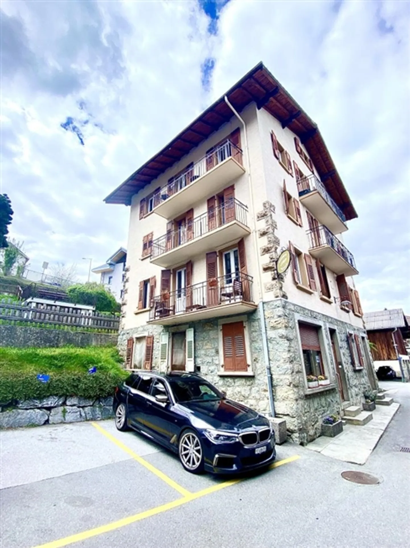 4-room apartment as primary residence, secondary residence or 7% return - Photo 1 of 11