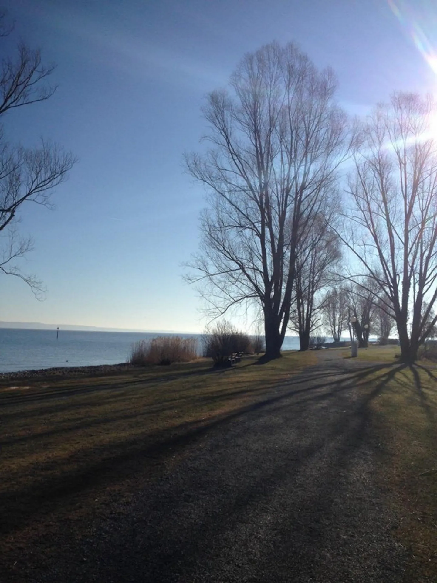 Ampia e luminosa camera doppia con balcone in posizione centrale - Foto 6 di 6