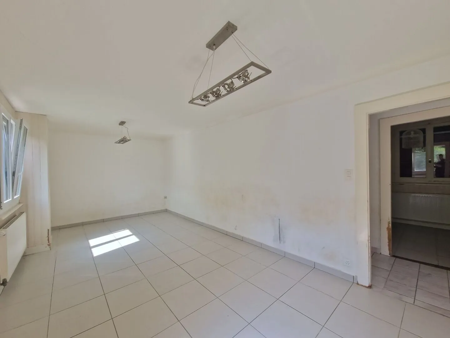 Haus mit 12 Zimmern - Foto 3 von 13