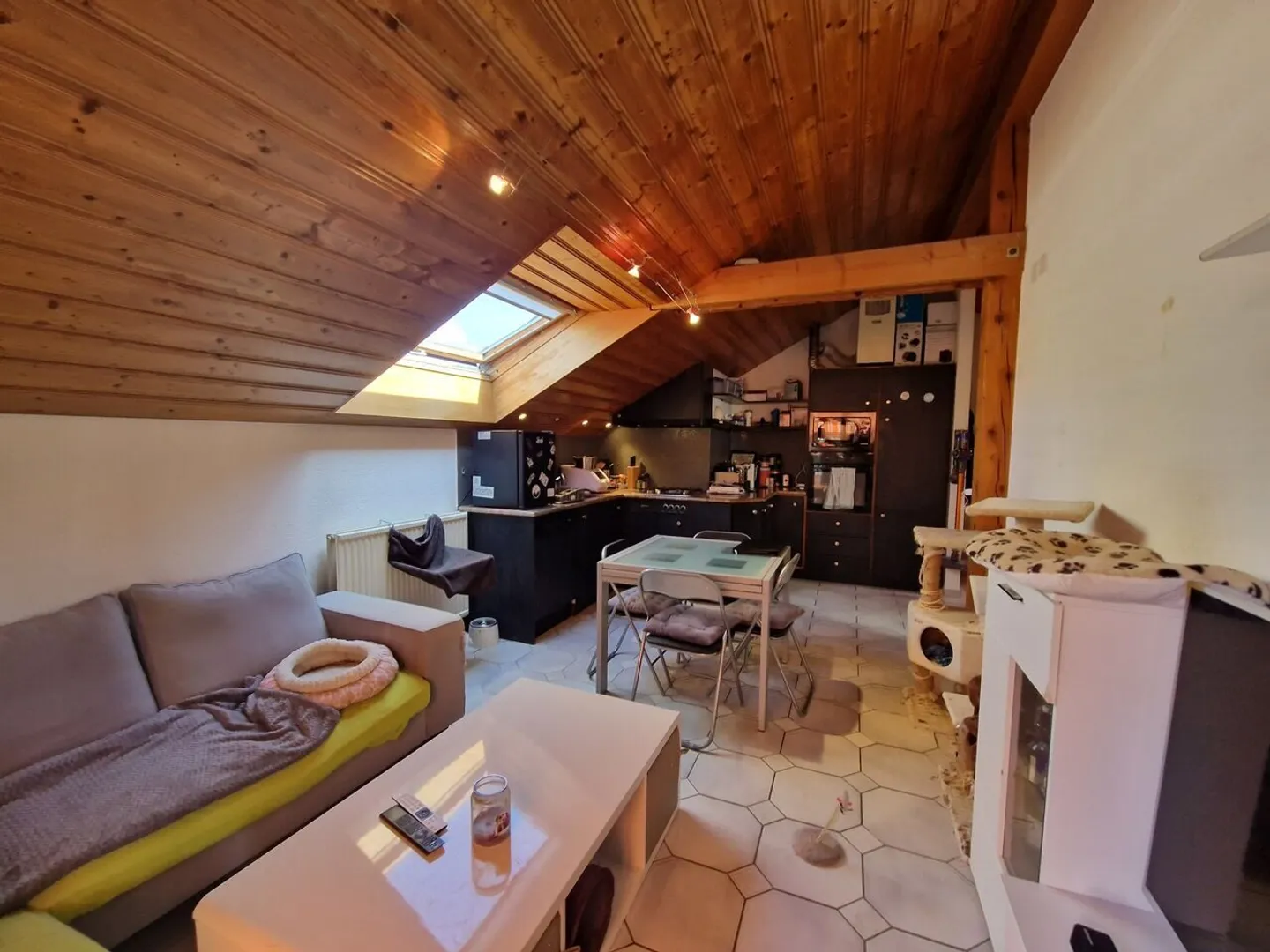 Haus mit 12 Zimmern - Foto 9 von 13