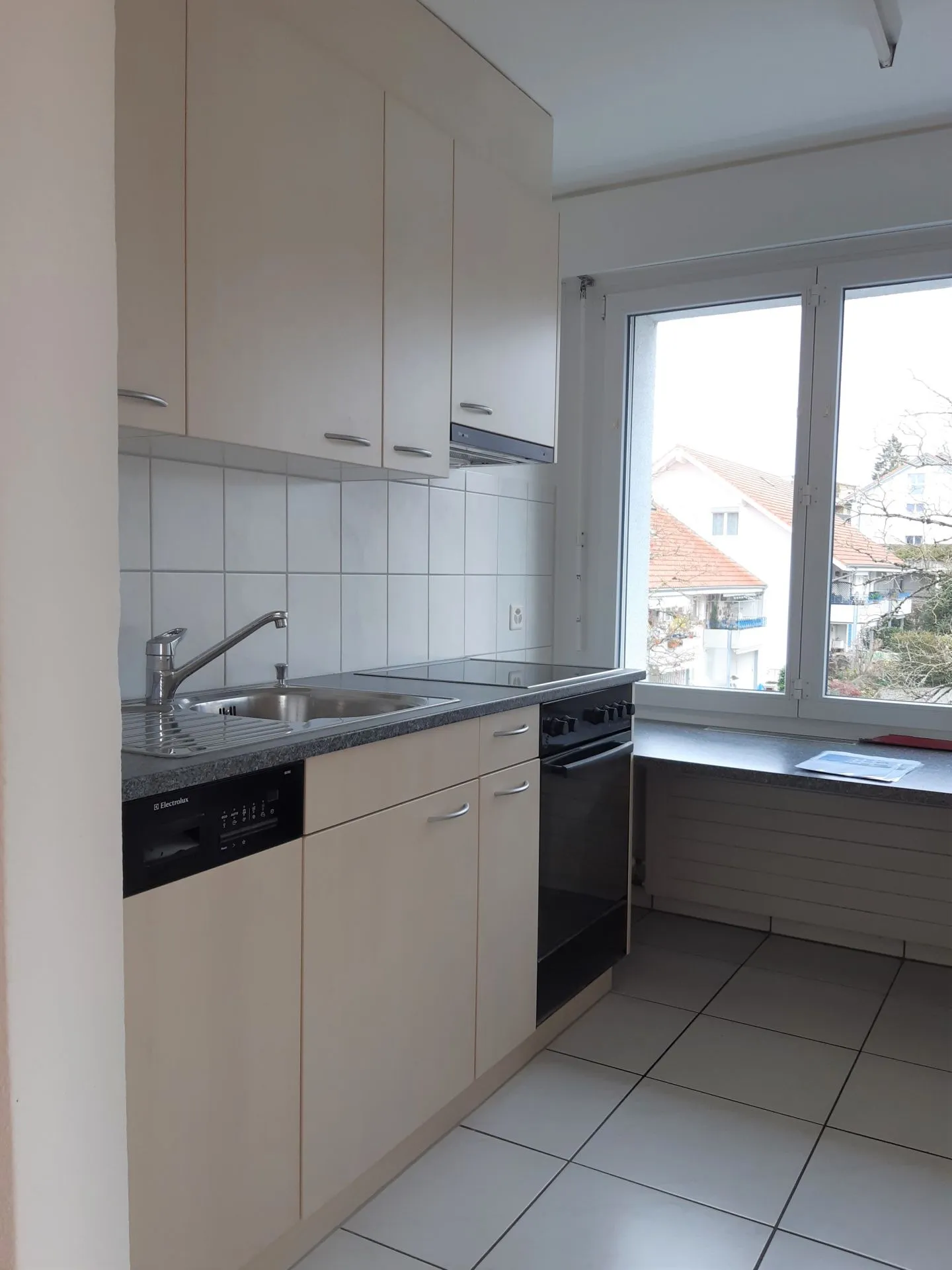 4 1/2 pièces lumineuses avec balcon - Photo 7 sur 12