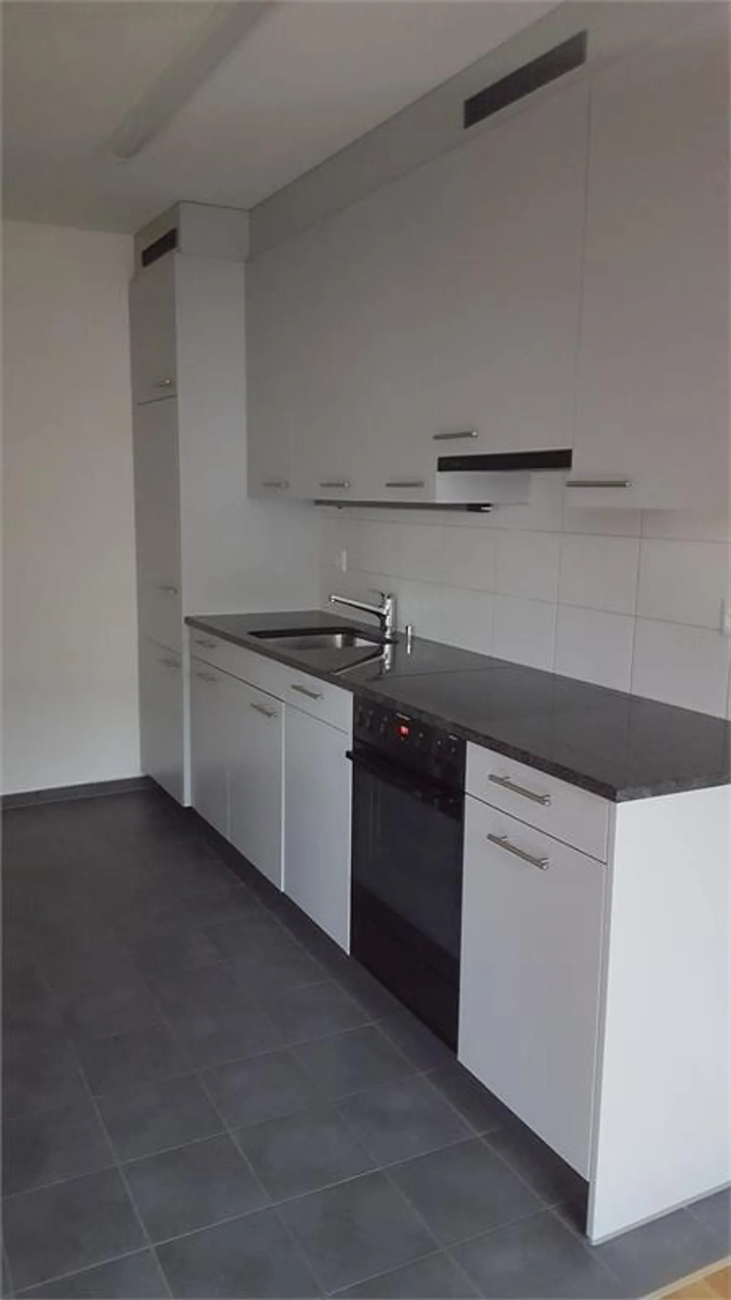 2-room apartment in the trendy district of Gundeli (Heiliggeistkirche) - Photo 6 of 7