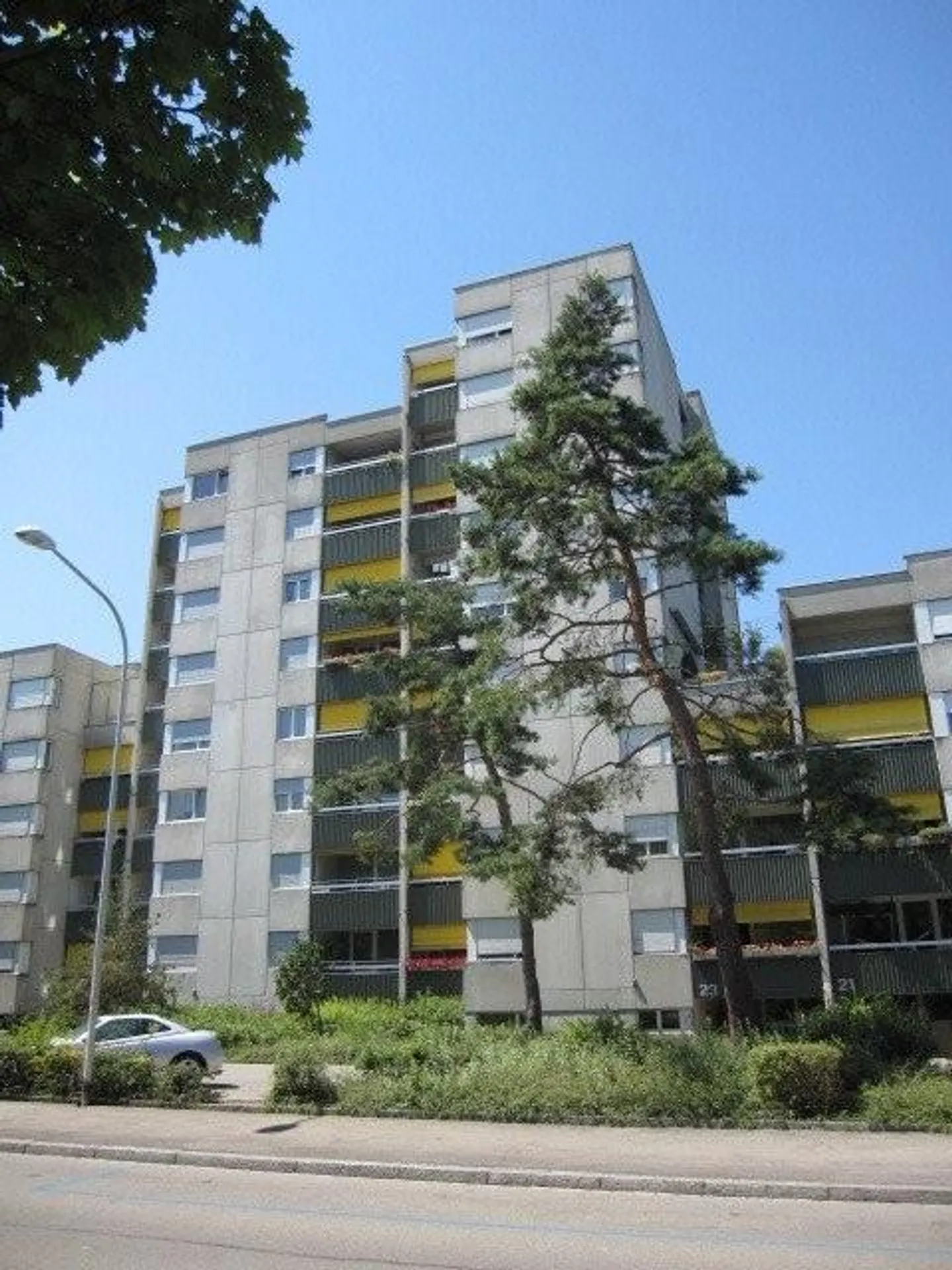 Bern-Kleefeld: beautiful 4.5 room apartment with 2 balconies - Photo 1 of 7