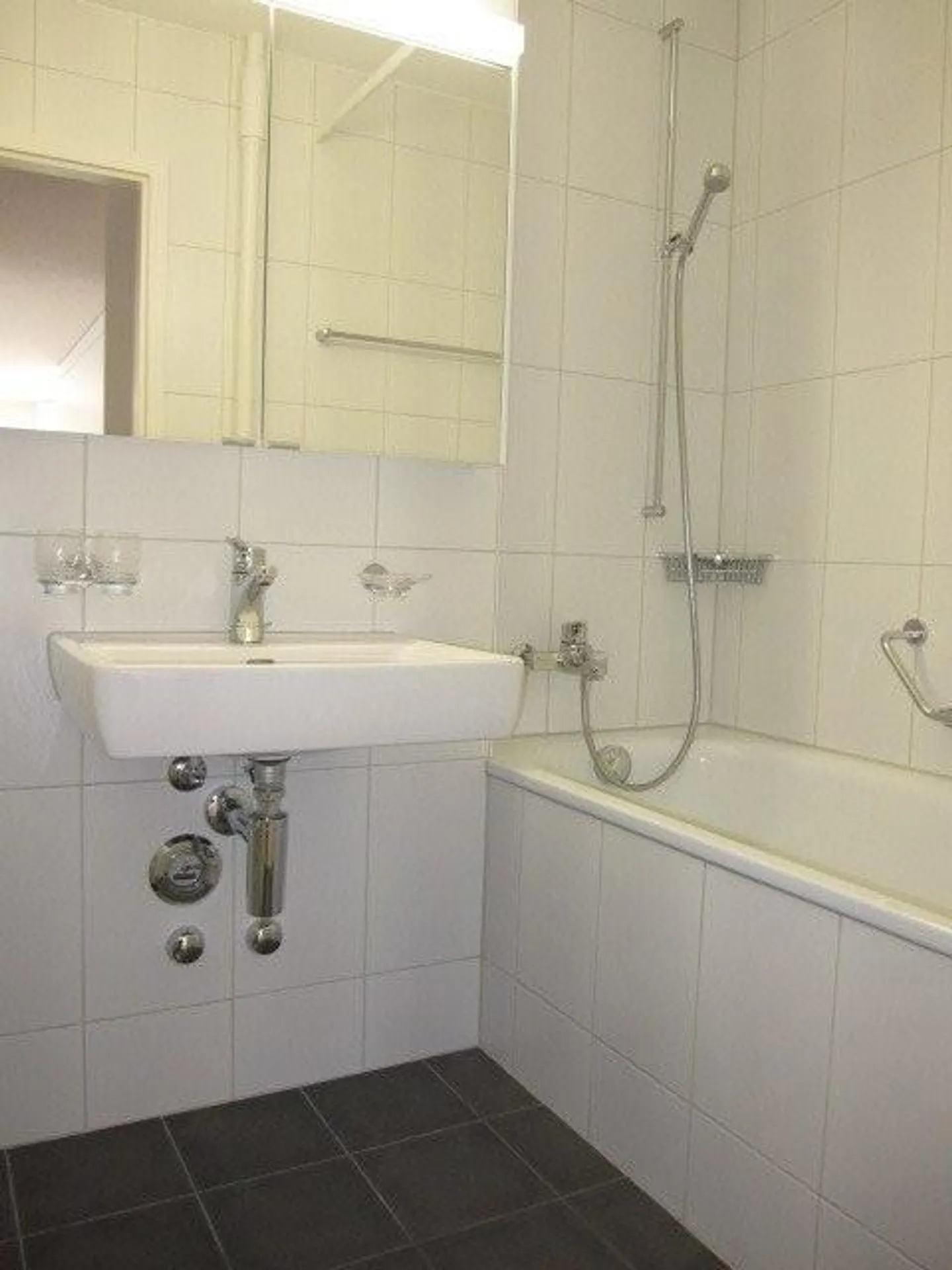 Bern-Kleefeld: beautiful 4.5 room apartment with 2 balconies - Photo 6 of 7