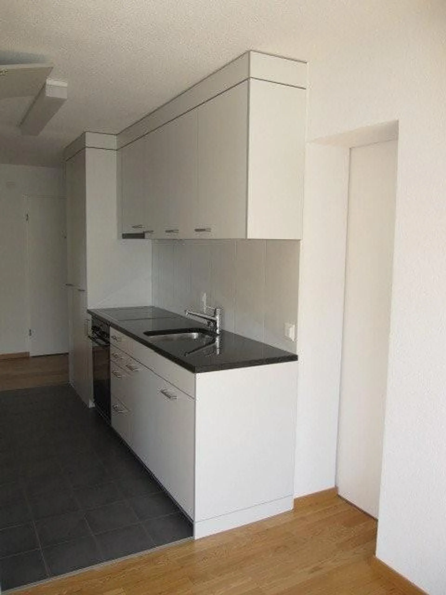 Bern-Kleefeld: beautiful 4.5 room apartment with 2 balconies - Photo 5 of 7