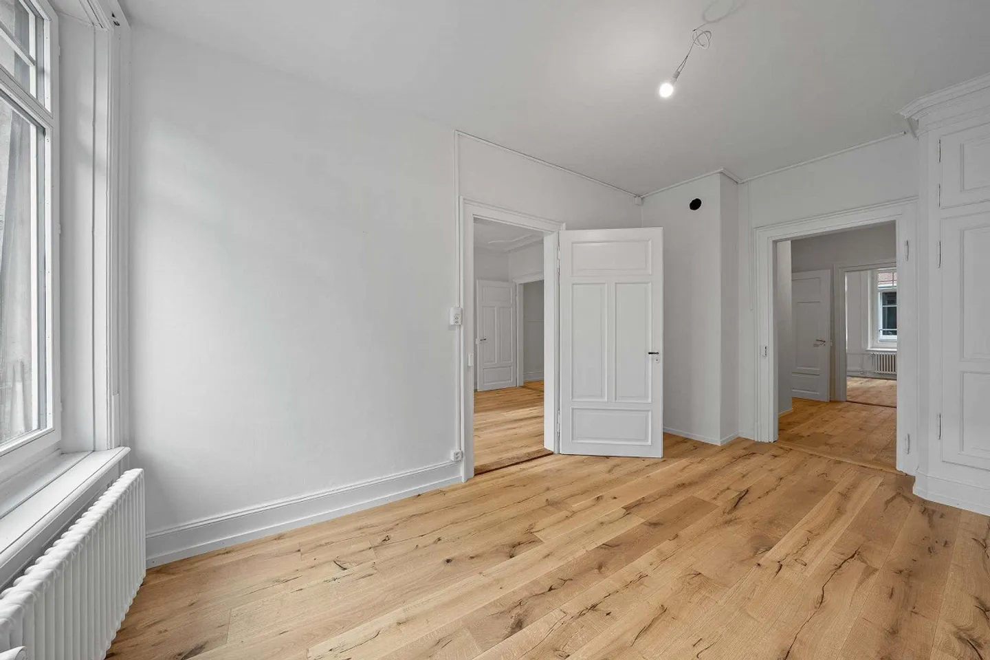 Charmant appartement de 4 pièces fraîchement rénové et prêt à emménager - Photo 13 sur 14