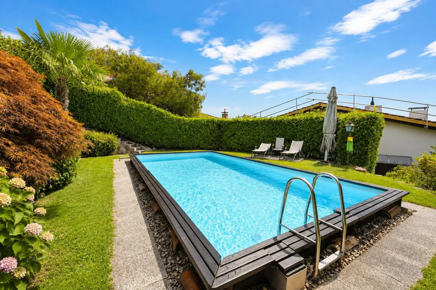 Spacious Family Home with Pool - Photo 4 of 20