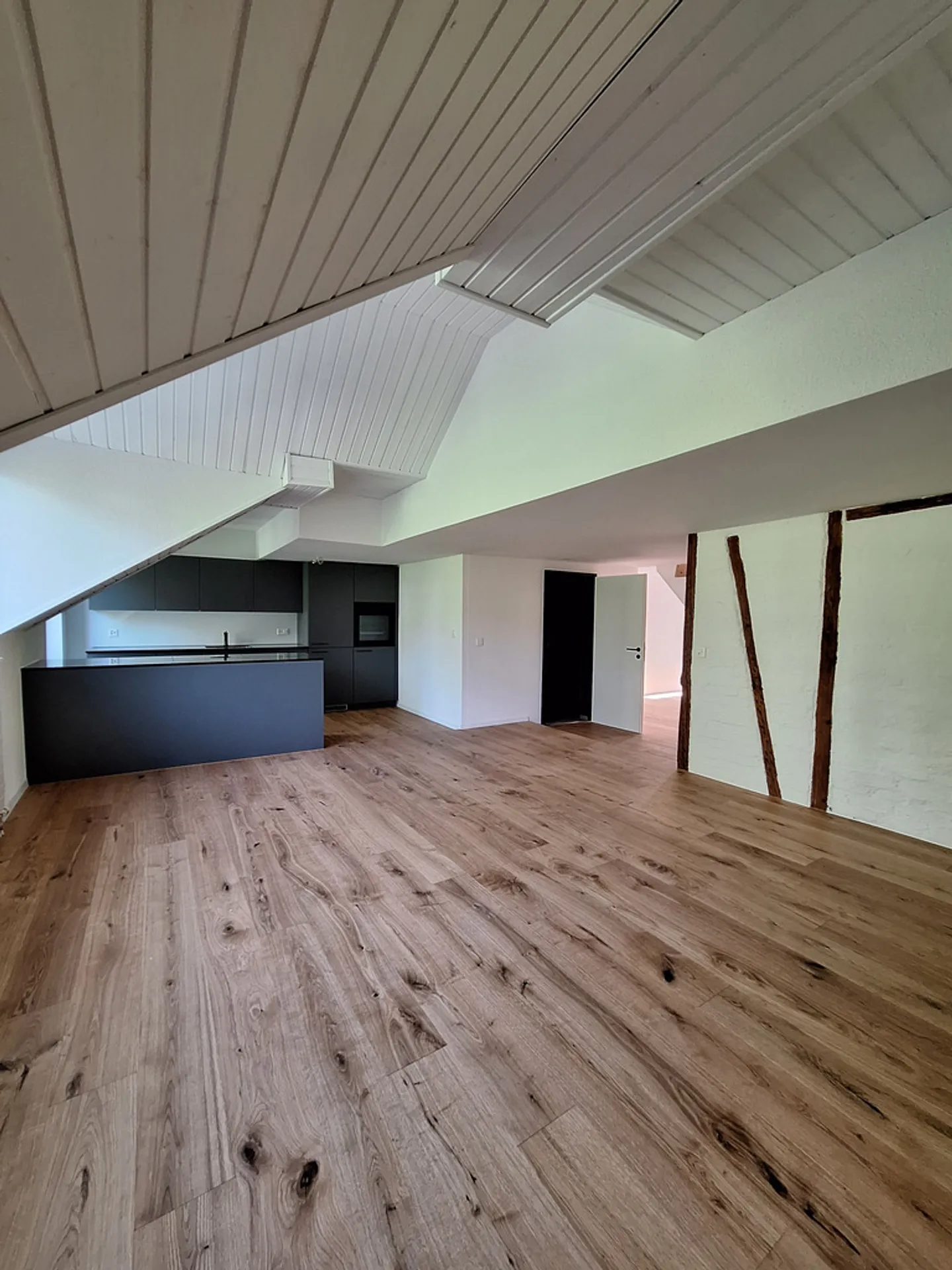 Charmante Maisonette in Zürich - Foto 2 von 11