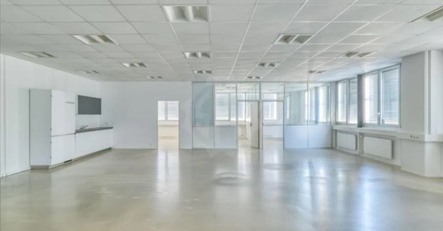 Bureau à louer - Photo 2 sur 5