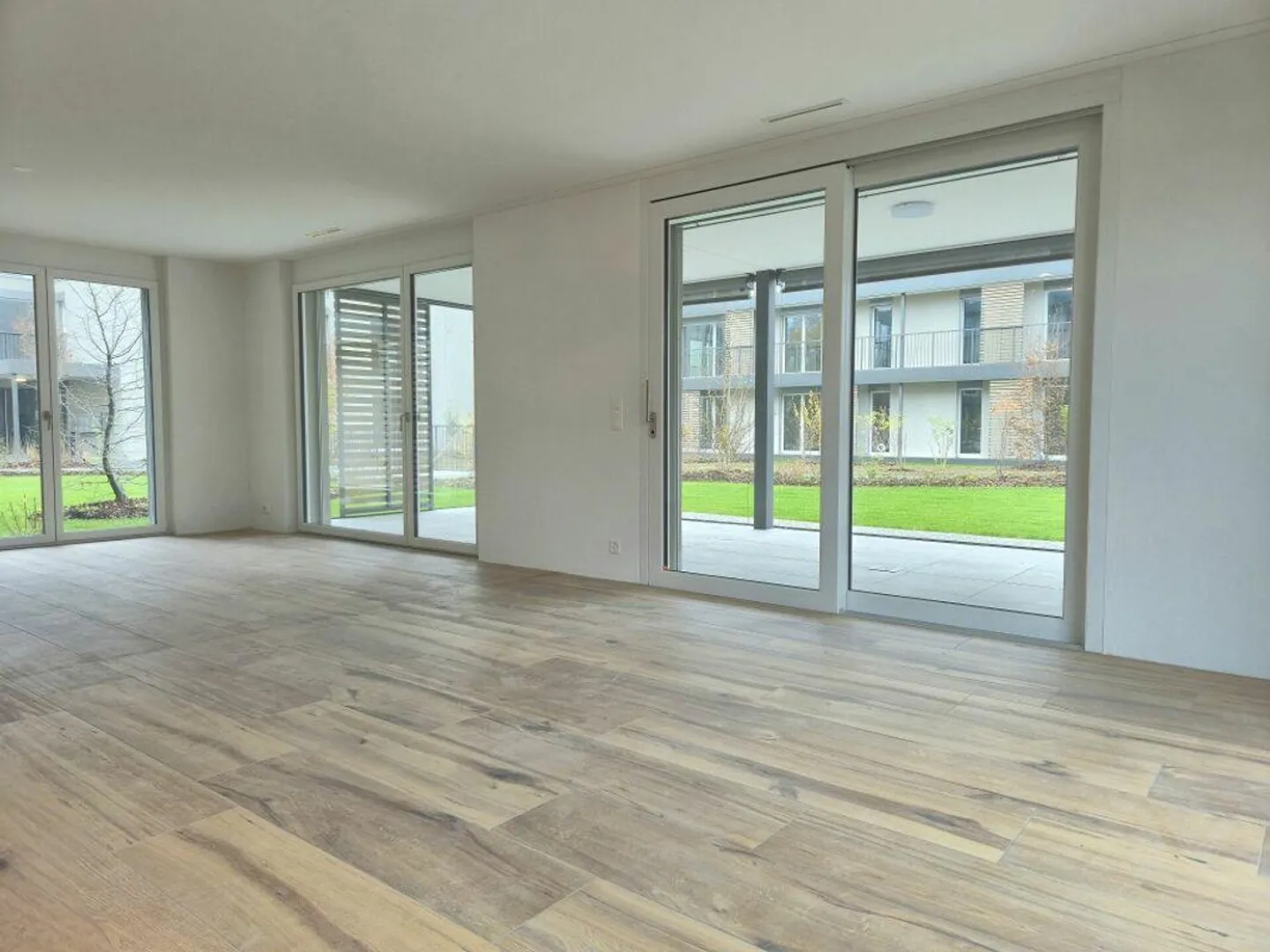 Appartement neuf élégant avec facteur de bien-être - Photo 4 sur 12