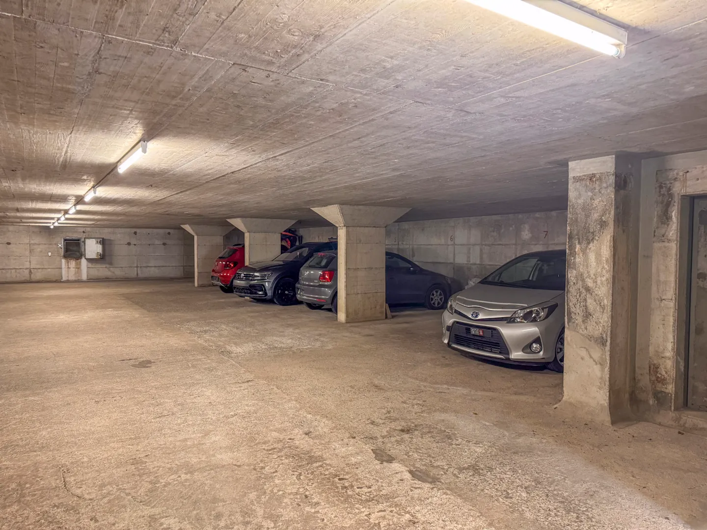 3 posti auto in garage sotterraneo - Monts-de-Corsier - Foto 4 di 8
