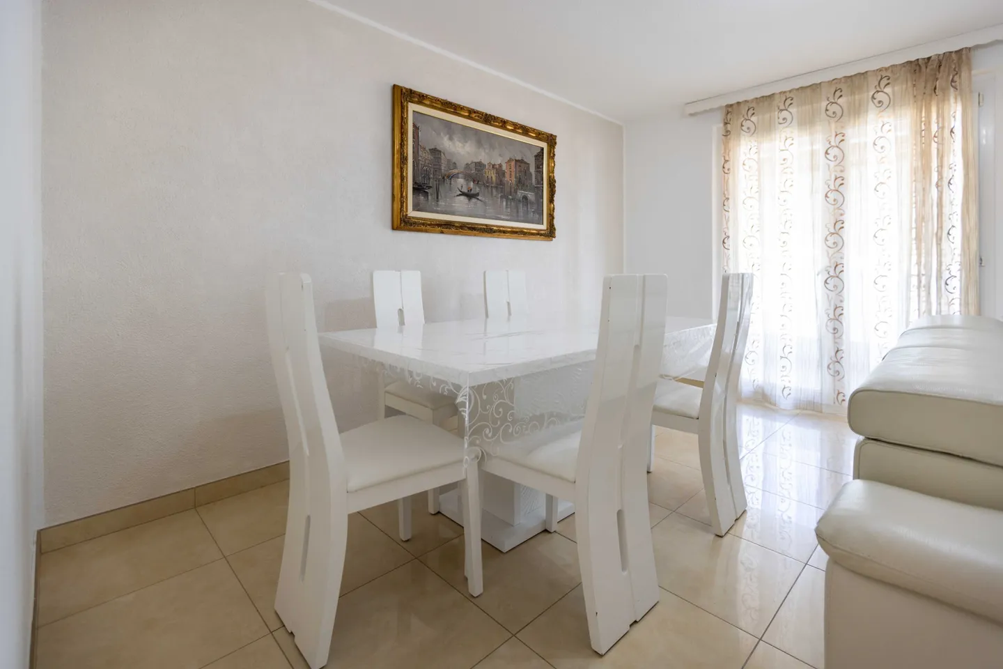 BARGAIN - RENOVATED SEMI-DETACHED VILLA WITH LAKE VIEW IN CANOBBIO - Photo 3 of 9