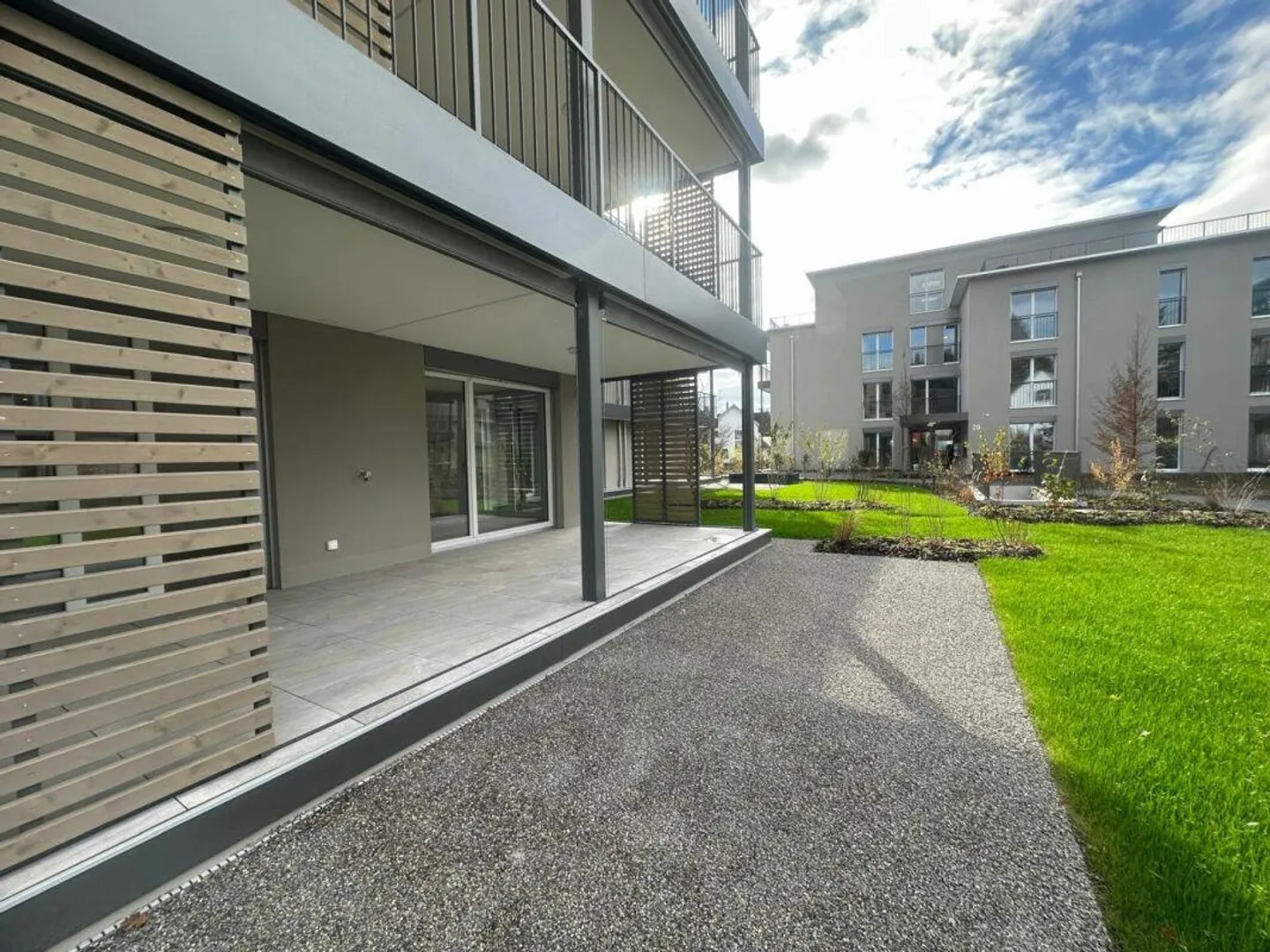 Appartement neuf élégant avec facteur de bien-être - Photo 11 sur 12