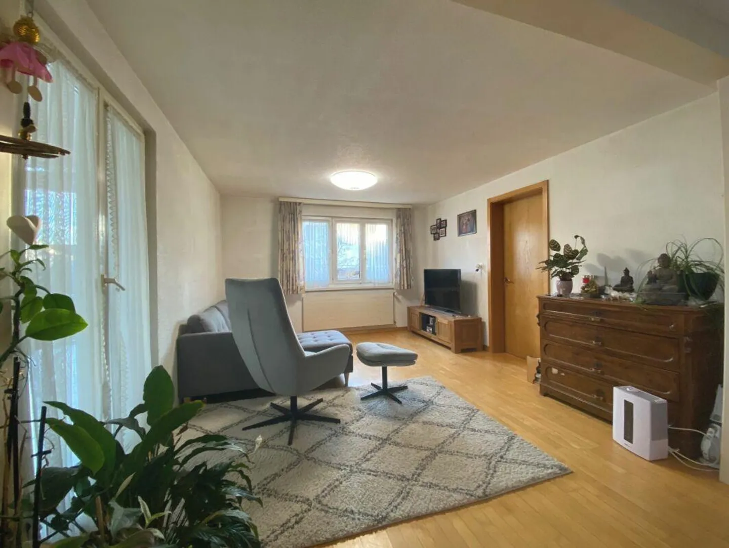 Single-family house with large garden - Photo 8 of 19