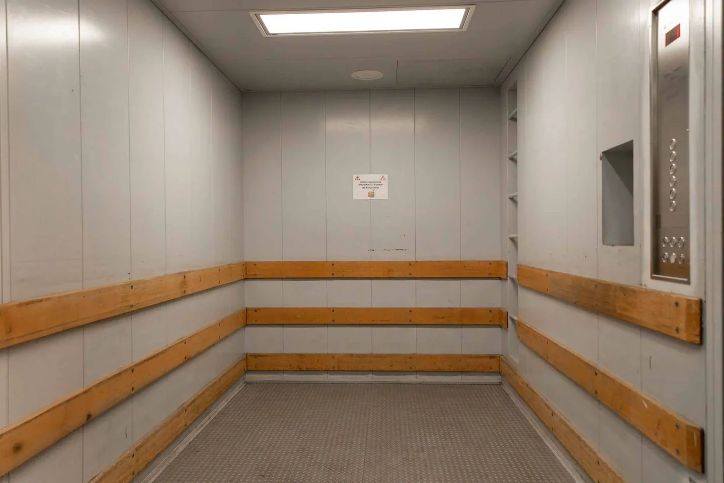 Spazio di stoccaggio moderno a Ginevra - Foto 8 di 12