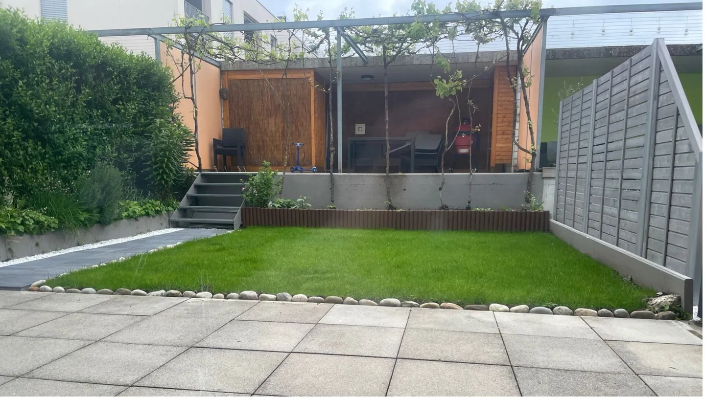 Modern, well-kept terraced house - Photo 9 of 10