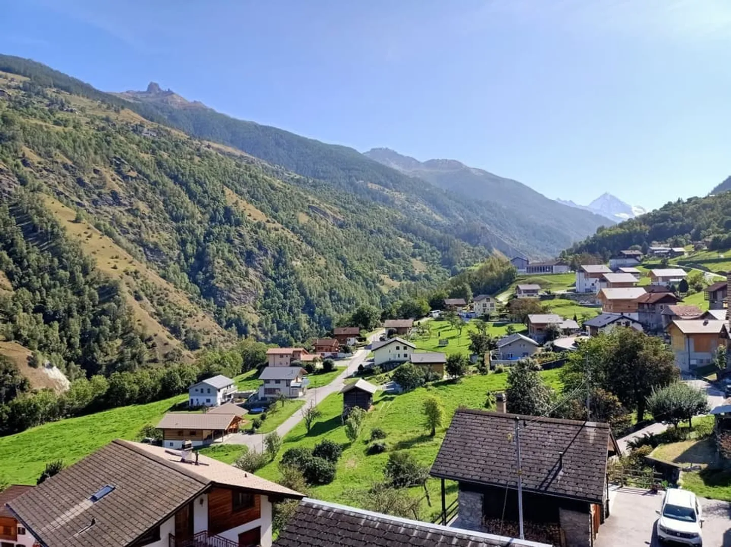 Appartement dans maison historique avec vue imprenable - Photo 2 sur 11