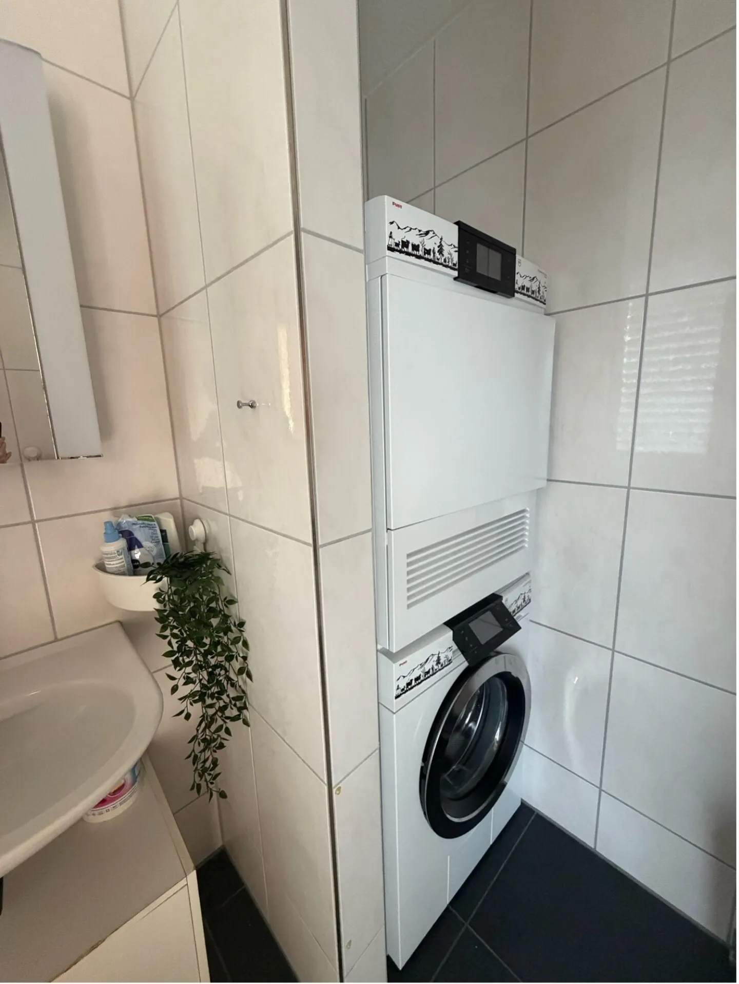 Modern, well-kept terraced house - Photo 4 of 10